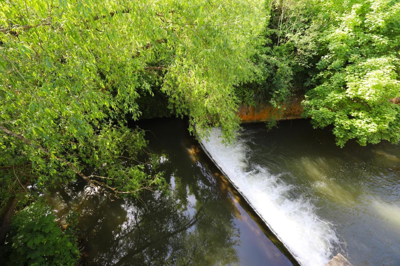 Aux Berges Du Bocq Villa Yvoir Exterior foto